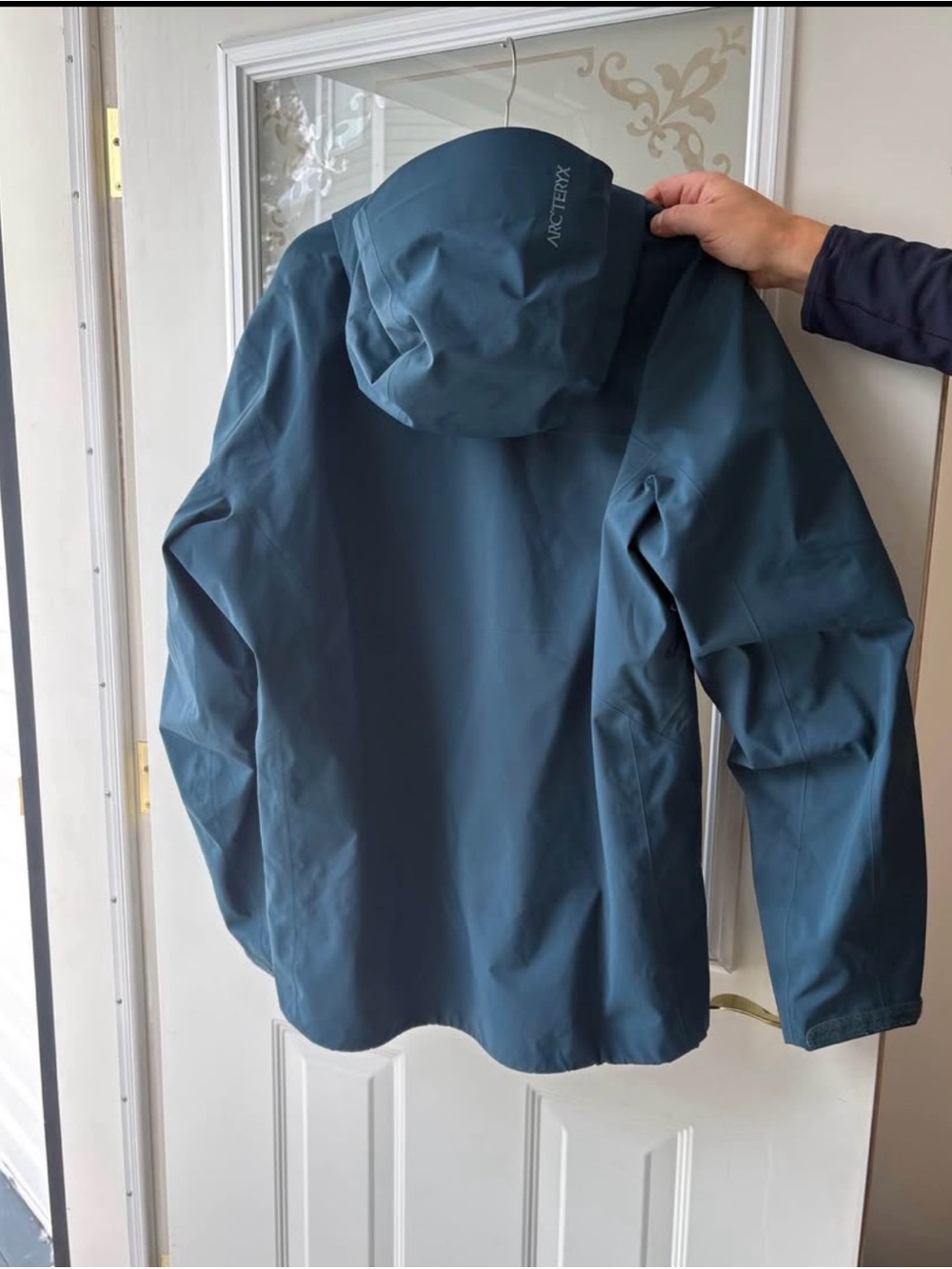 Arc'teryx Men's Deep Teal Hooded Waterproof Shell Jacket - Picture 2 of 4